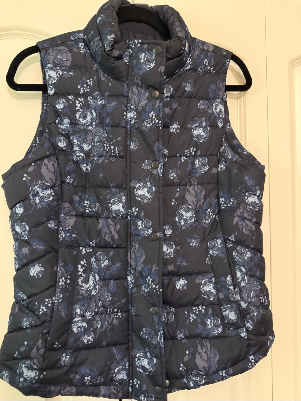GAP Navy Floral Quilted Puffer Vest